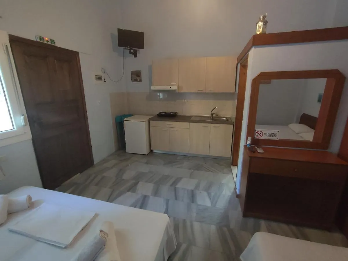 Apartment Studios Ioannou Neos Marmaras